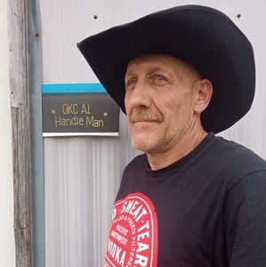 Meet your Posher, Chris